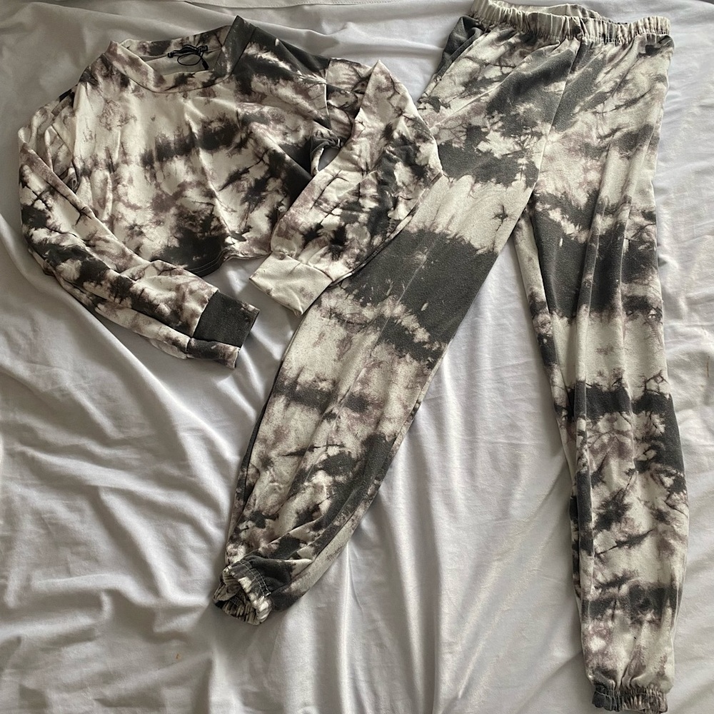 PrettyLittleThing tie-dye sweatpants and cropped sweatshirt set